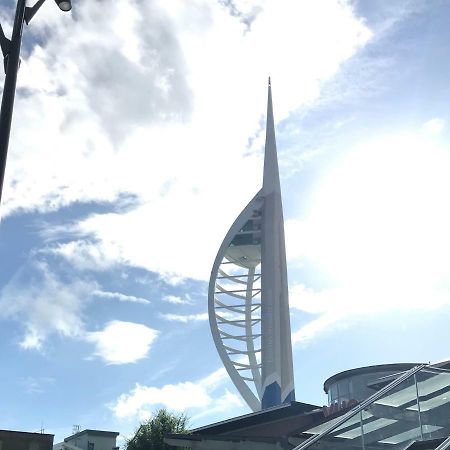 Gunwharf Quays Holiday Homes Portsmouth Esterno foto