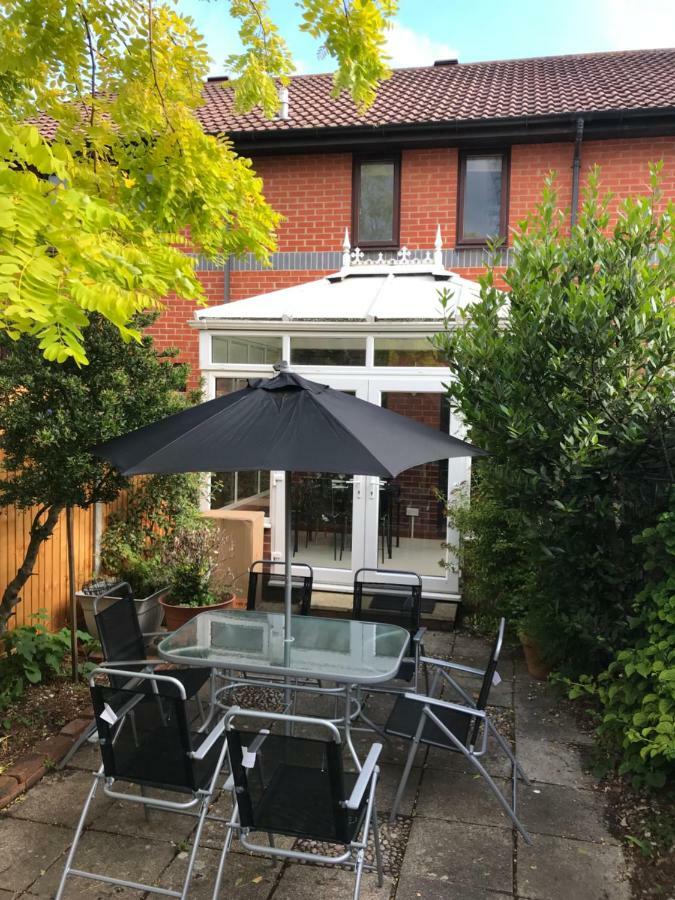 Gunwharf Quays Holiday Homes Portsmouth Esterno foto